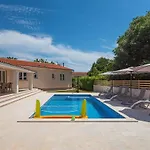 Lu * וודניאן