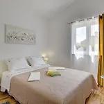 Villa Lu *