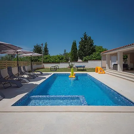 Villa Lu *