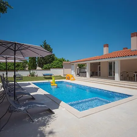 Villa Lu *